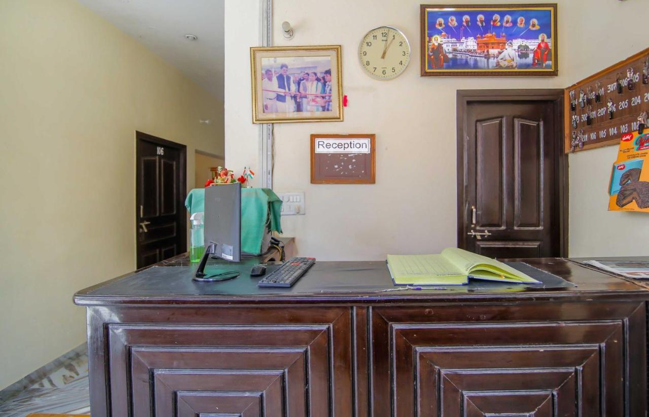 Collection O 81098 Hotel Royal Panjab Bijnaur Buitenkant foto