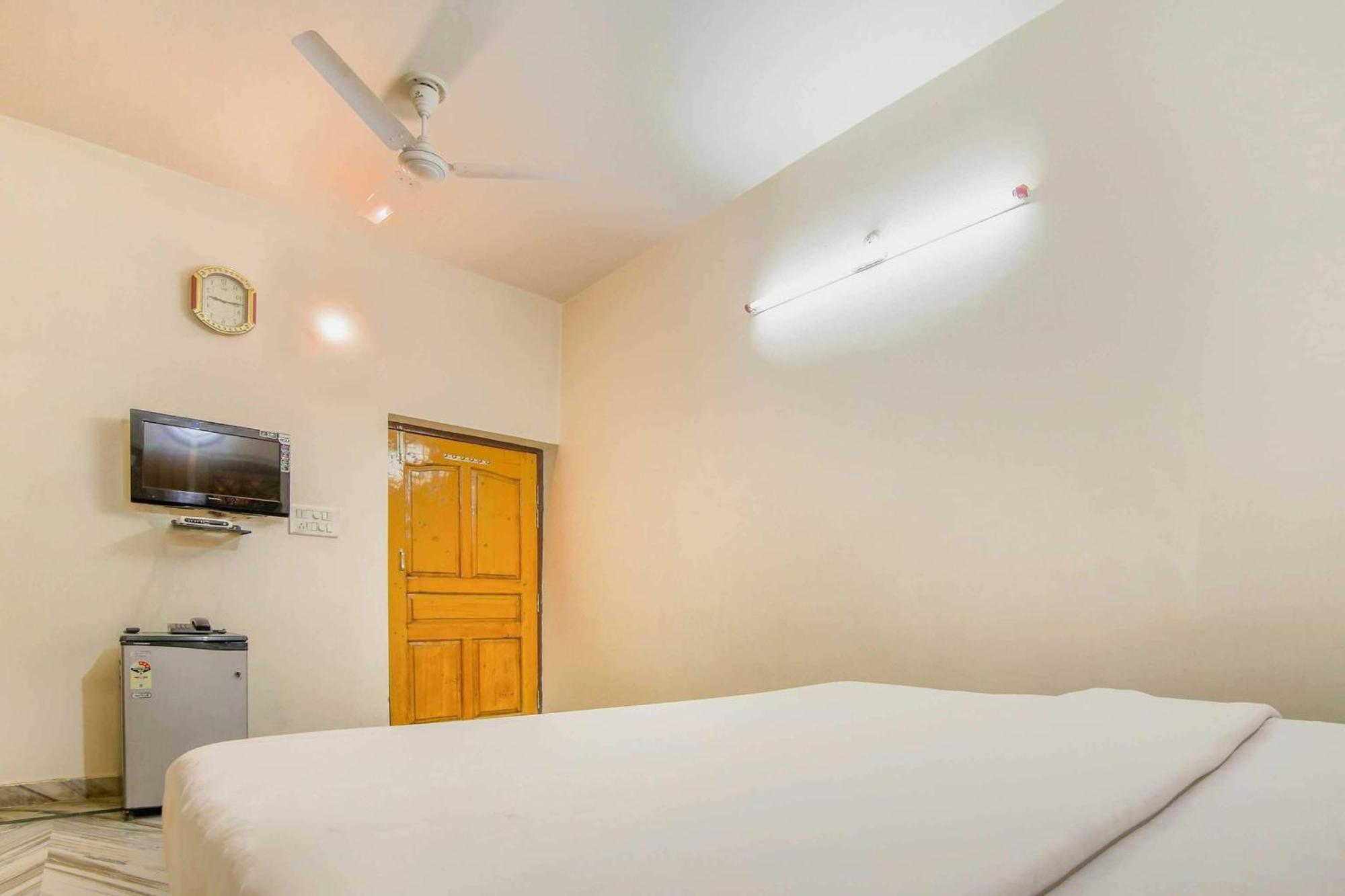 Collection O 81098 Hotel Royal Panjab Bijnaur Buitenkant foto