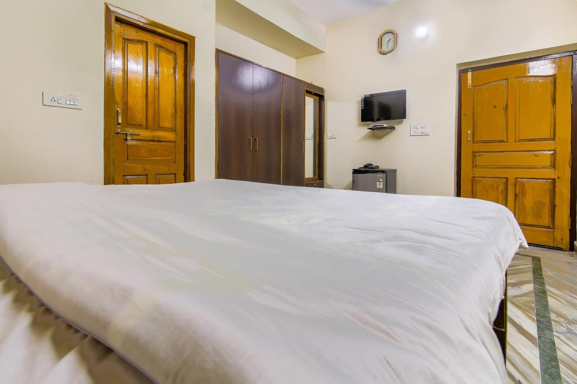 Collection O 81098 Hotel Royal Panjab Bijnaur Buitenkant foto