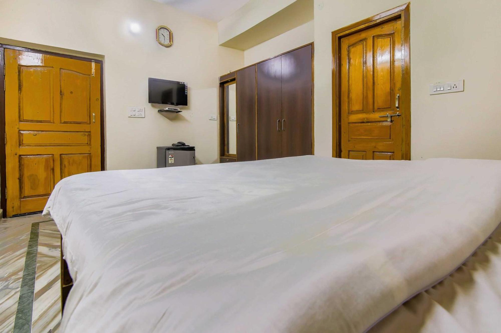 Collection O 81098 Hotel Royal Panjab Bijnaur Buitenkant foto