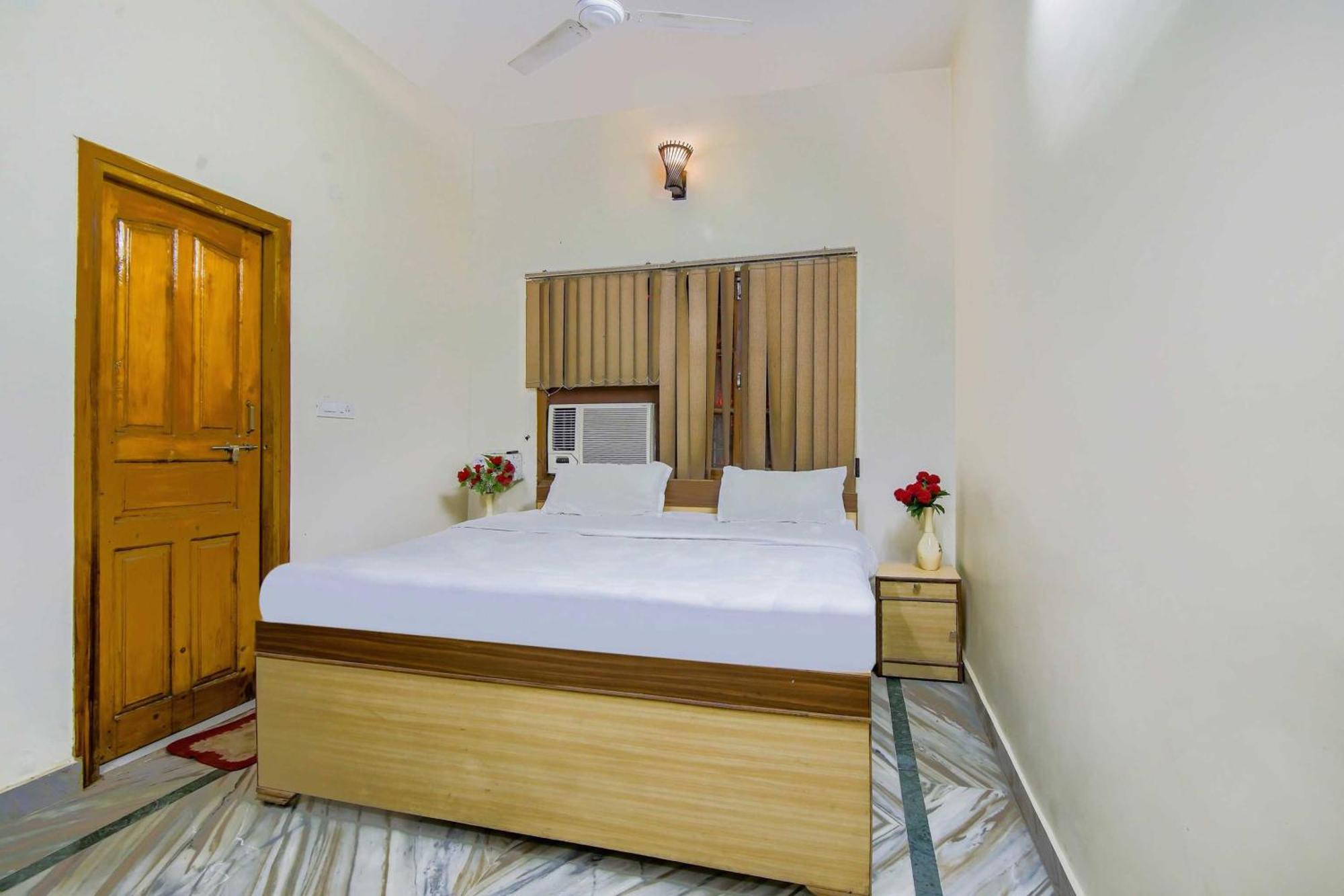 Collection O 81098 Hotel Royal Panjab Bijnaur Buitenkant foto